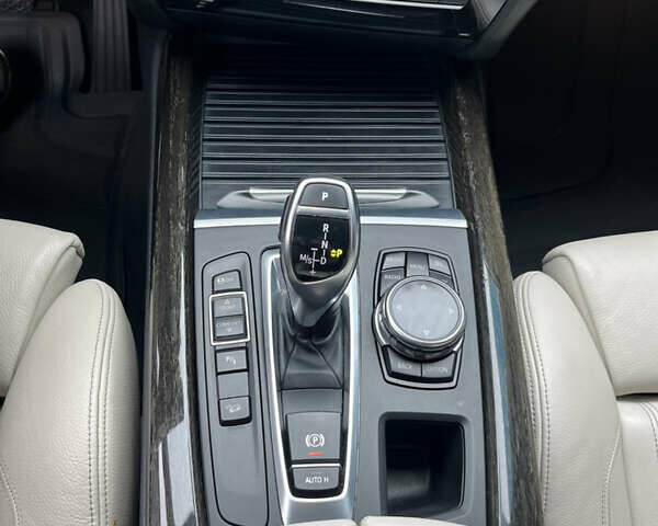 Білий БМВ Х5, об'ємом двигуна 3 л та пробігом 102 тис. км за 25500 $, фото 29 на Automoto.ua