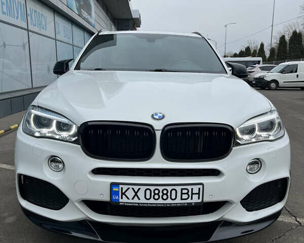 Білий БМВ Х5, об'ємом двигуна 3 л та пробігом 102 тис. км за 25500 $, фото 1 на Automoto.ua