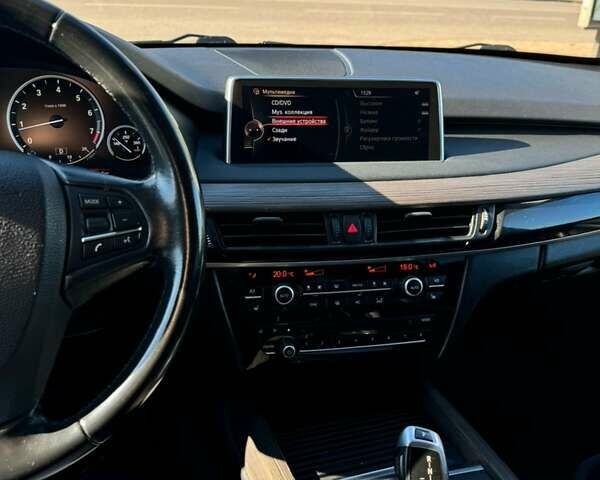 Белый БМВ Х5, объемом двигателя 2.98 л и пробегом 159 тыс. км за 20300 $, фото 2 на Automoto.ua