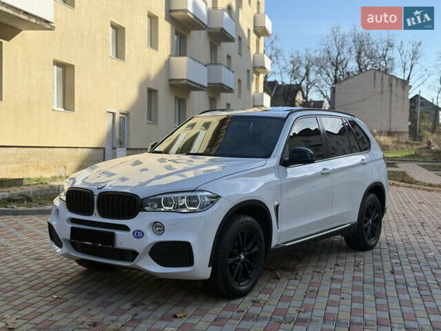 Белый БМВ Х5, объемом двигателя 2.98 л и пробегом 218 тыс. км за 21700 $, фото 1 на Automoto.ua