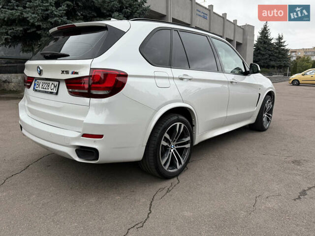 Білий БМВ Х5, об'ємом двигуна 2.99 л та пробігом 215 тис. км за 35000 $, фото 22 на Automoto.ua
