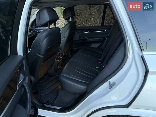 Белый БМВ Х5, объемом двигателя 2.98 л и пробегом 192 тыс. км за 22700 $, фото 51 на Automoto.ua