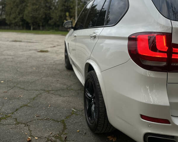 Белый БМВ Х5, объемом двигателя 2.99 л и пробегом 197 тыс. км за 28999 $, фото 6 на Automoto.ua