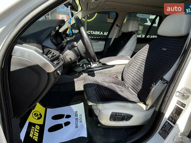 Белый БМВ Х5, объемом двигателя 2.99 л и пробегом 297 тыс. км за 29999 $, фото 11 на Automoto.ua