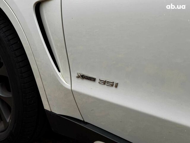 Белый БМВ Х5, объемом двигателя 3 л и пробегом 241 тыс. км за 18440 $, фото 12 на Automoto.ua