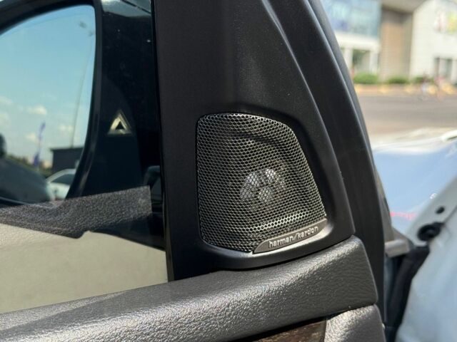 Білий БМВ Х5, об'ємом двигуна 3 л та пробігом 288 тис. км за 26666 $, фото 15 на Automoto.ua