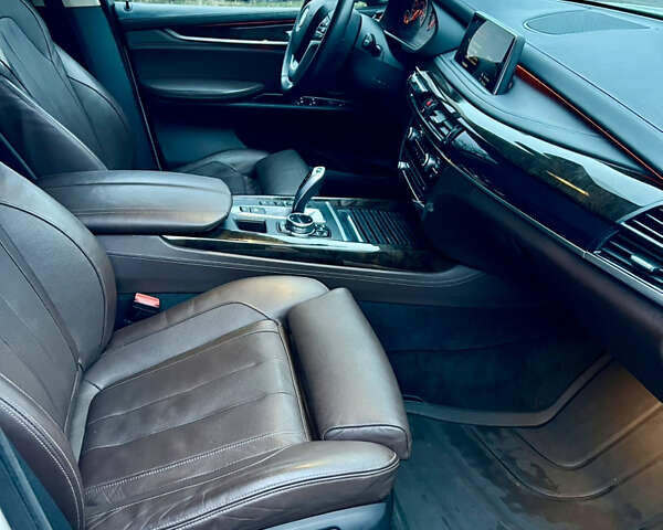 Белый БМВ Х5, объемом двигателя 2.99 л и пробегом 187 тыс. км за 25500 $, фото 16 на Automoto.ua