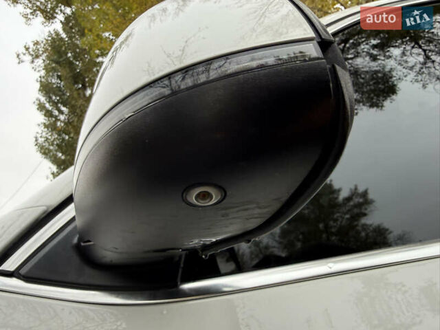 Белый БМВ Х5, объемом двигателя 3 л и пробегом 287 тыс. км за 23999 $, фото 53 на Automoto.ua