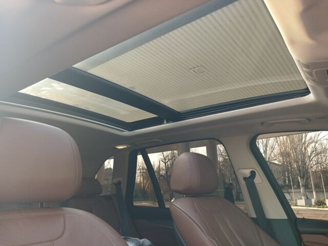 Белый БМВ Х5, объемом двигателя 3 л и пробегом 240 тыс. км за 31000 $, фото 19 на Automoto.ua