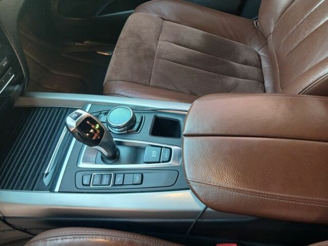 Белый БМВ Х5, объемом двигателя 3 л и пробегом 240 тыс. км за 31000 $, фото 16 на Automoto.ua