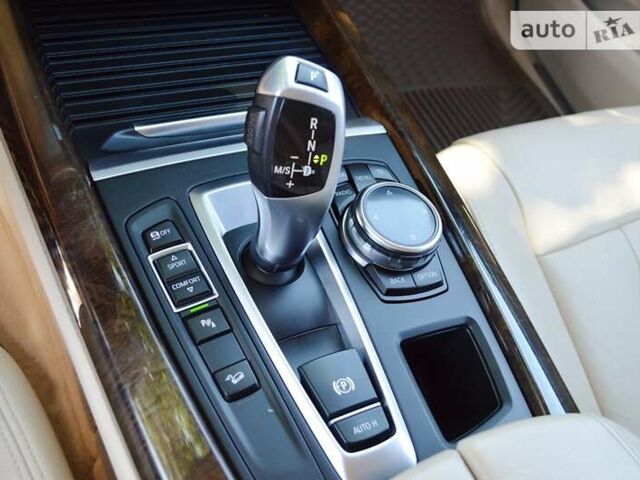 Белый БМВ Х5, объемом двигателя 3 л и пробегом 175 тыс. км за 21900 $, фото 21 на Automoto.ua