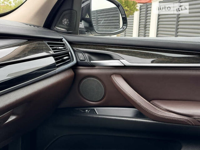 Білий БМВ Х5, об'ємом двигуна 2.99 л та пробігом 185 тис. км за 35000 $, фото 24 на Automoto.ua