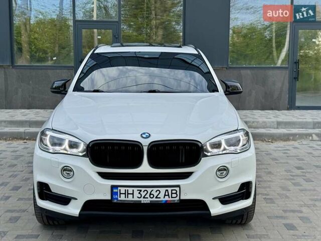 Білий БМВ Х5, об'ємом двигуна 2.99 л та пробігом 162 тис. км за 34300 $, фото 10 на Automoto.ua