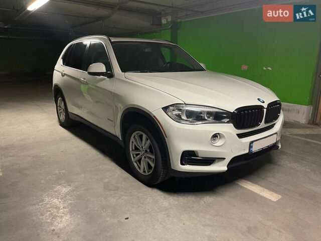 Белый БМВ Х5, объемом двигателя 3 л и пробегом 159 тыс. км за 25000 $, фото 18 на Automoto.ua