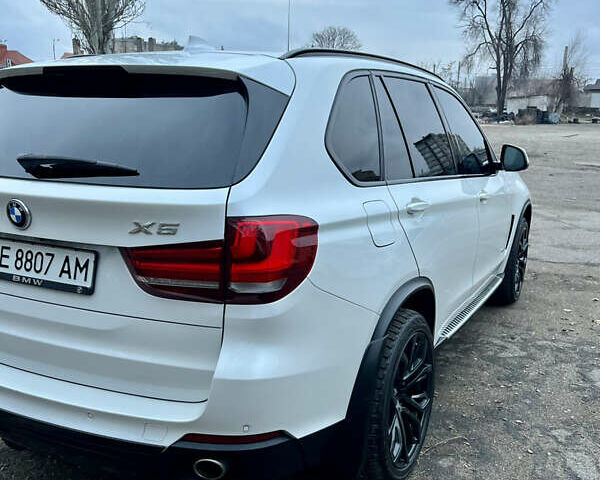 Белый БМВ Х5, объемом двигателя 2.99 л и пробегом 187 тыс. км за 25500 $, фото 11 на Automoto.ua
