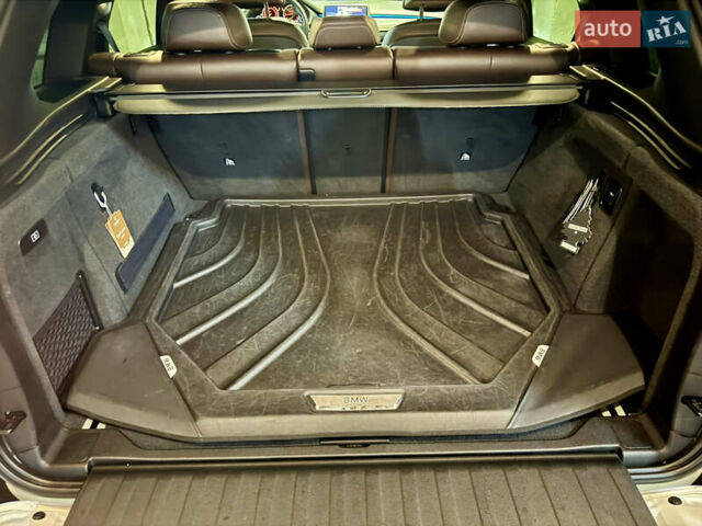 Білий БМВ Х5, об'ємом двигуна 3 л та пробігом 180 тис. км за 35000 $, фото 48 на Automoto.ua