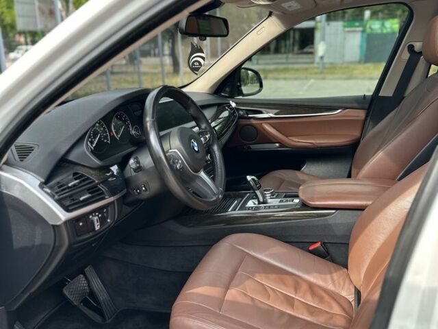 Белый БМВ Х5, объемом двигателя 3 л и пробегом 193 тыс. км за 23999 $, фото 8 на Automoto.ua
