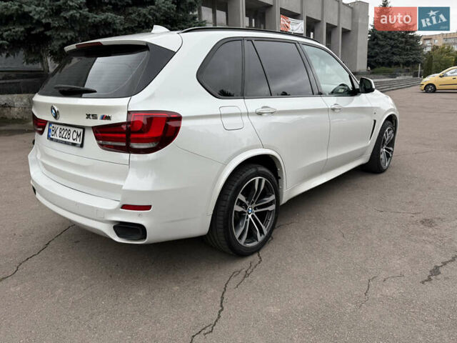 Білий БМВ Х5, об'ємом двигуна 2.99 л та пробігом 215 тис. км за 35000 $, фото 23 на Automoto.ua