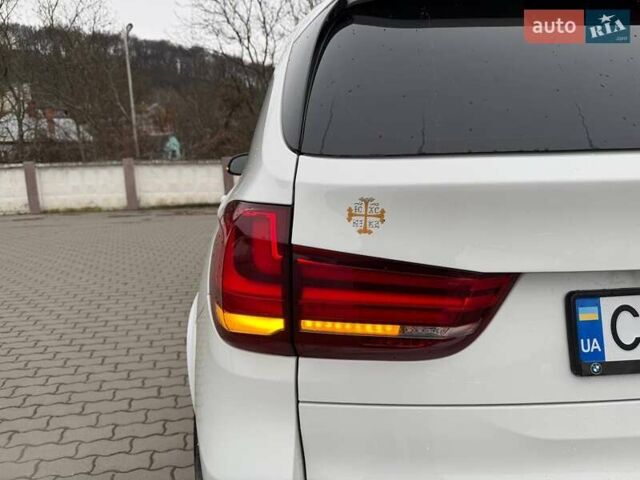 Білий БМВ Х5, об'ємом двигуна 2.98 л та пробігом 160 тис. км за 26500 $, фото 7 на Automoto.ua