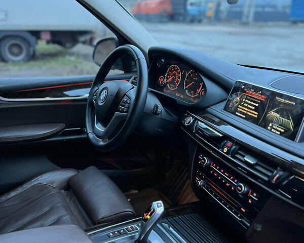 Белый БМВ Х5, объемом двигателя 2.99 л и пробегом 187 тыс. км за 25500 $, фото 61 на Automoto.ua