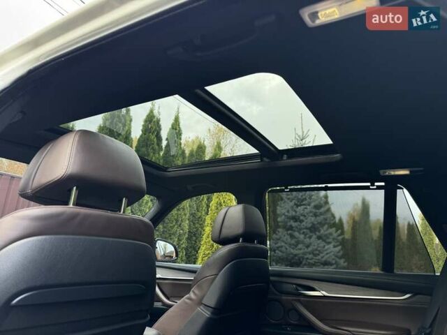 Білий БМВ Х5, об'ємом двигуна 2.99 л та пробігом 185 тис. км за 35500 $, фото 52 на Automoto.ua