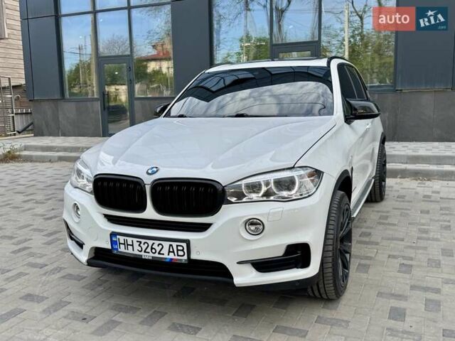 Білий БМВ Х5, об'ємом двигуна 2.99 л та пробігом 162 тис. км за 34300 $, фото 4 на Automoto.ua