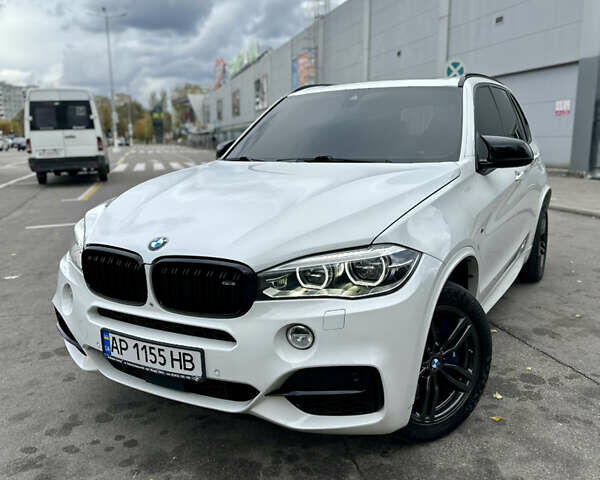 Белый БМВ Х5, объемом двигателя 3 л и пробегом 263 тыс. км за 35900 $, фото 16 на Automoto.ua