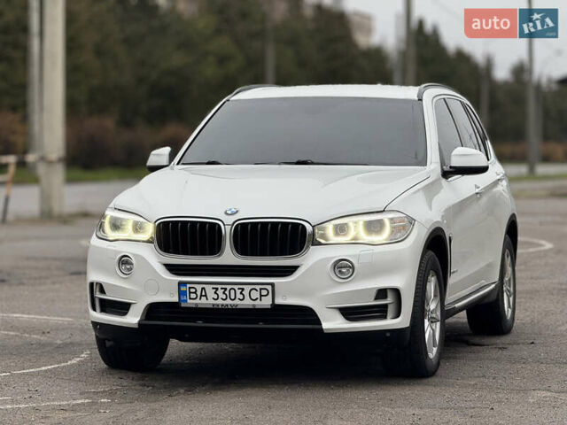 Білий БМВ Х5, об'ємом двигуна 2 л та пробігом 210 тис. км за 27000 $, фото 2 на Automoto.ua