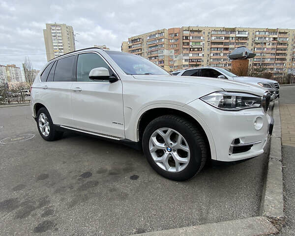 Білий БМВ Х5, об'ємом двигуна 2.99 л та пробігом 188 тис. км за 34800 $, фото 3 на Automoto.ua