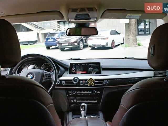 Белый БМВ Х5, объемом двигателя 2 л и пробегом 267 тыс. км за 23500 $, фото 14 на Automoto.ua