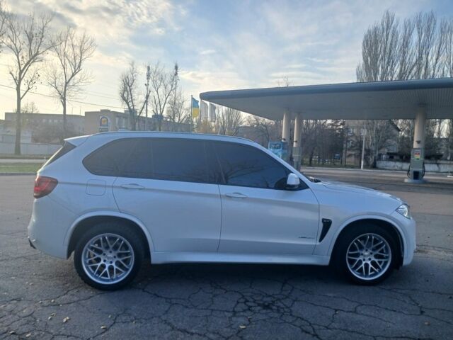 Белый БМВ Х5, объемом двигателя 3 л и пробегом 240 тыс. км за 31000 $, фото 2 на Automoto.ua