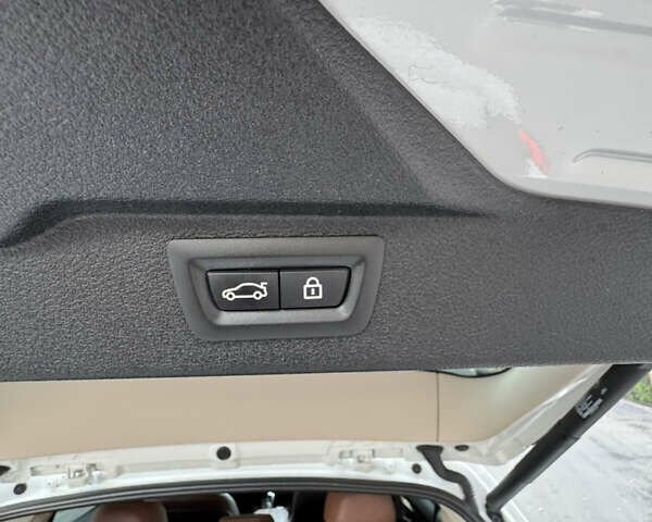 Белый БМВ Х5, объемом двигателя 2.99 л и пробегом 142 тыс. км за 34377 $, фото 25 на Automoto.ua