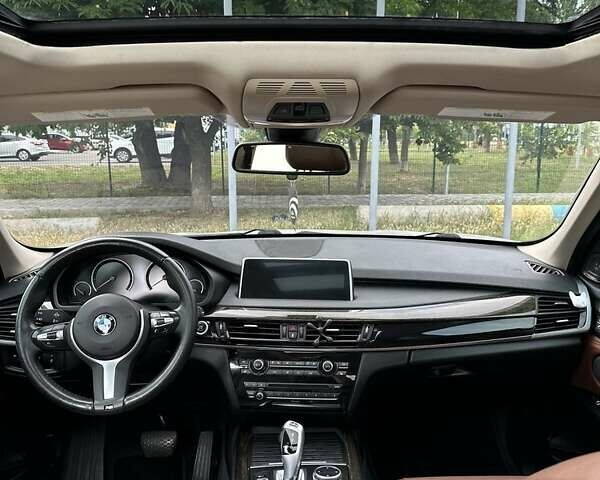 Білий БМВ Х5, об'ємом двигуна 3 л та пробігом 193 тис. км за 24700 $, фото 4 на Automoto.ua