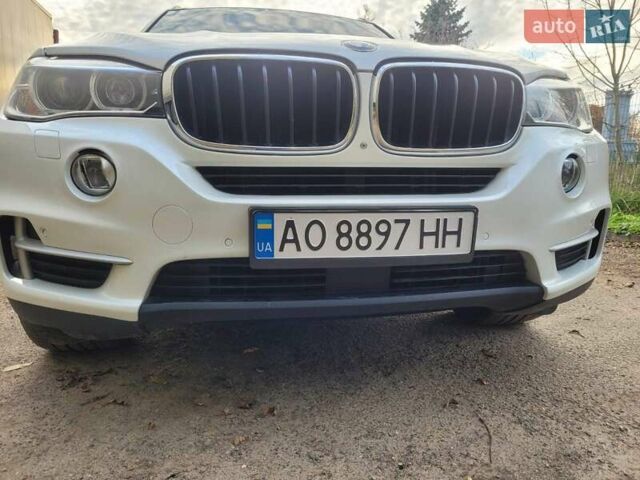 Білий БМВ Х5, об'ємом двигуна 3 л та пробігом 250 тис. км за 31000 $, фото 6 на Automoto.ua