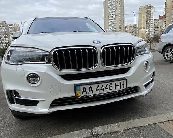 Білий БМВ Х5, об'ємом двигуна 3 л та пробігом 150 тис. км за 49620 $, фото 3 на Automoto.ua