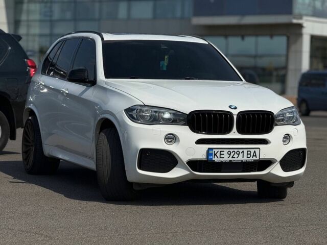 Білий БМВ Х5, об'ємом двигуна 3 л та пробігом 288 тис. км за 26666 $, фото 2 на Automoto.ua