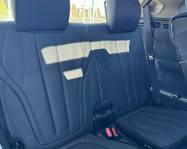 Белый БМВ Х5, объемом двигателя 2.98 л и пробегом 159 тыс. км за 20300 $, фото 5 на Automoto.ua