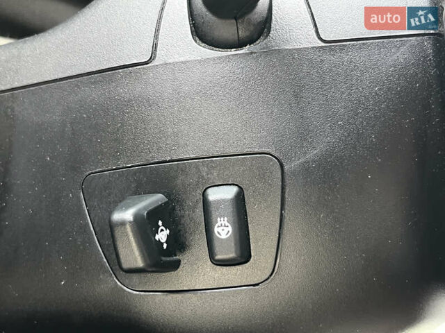 Белый БМВ Х5, объемом двигателя 3 л и пробегом 302 тыс. км за 18300 $, фото 8 на Automoto.ua