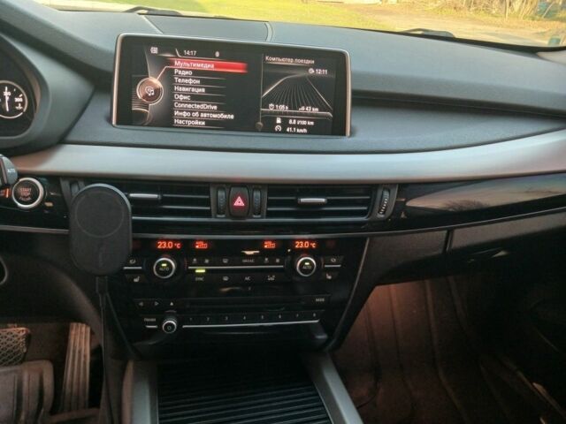 Белый БМВ Х5, объемом двигателя 3 л и пробегом 240 тыс. км за 31000 $, фото 17 на Automoto.ua