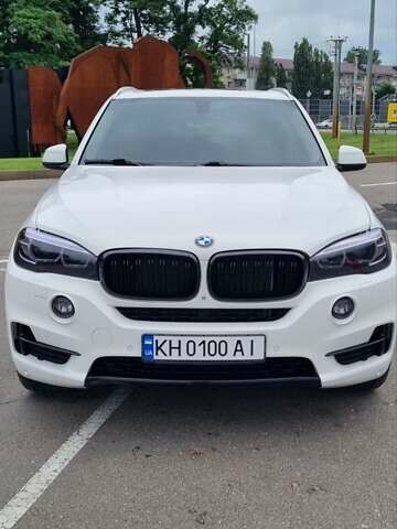 Белый БМВ Х5, объемом двигателя 2.98 л и пробегом 184 тыс. км за 22000 $, фото 11 на Automoto.ua