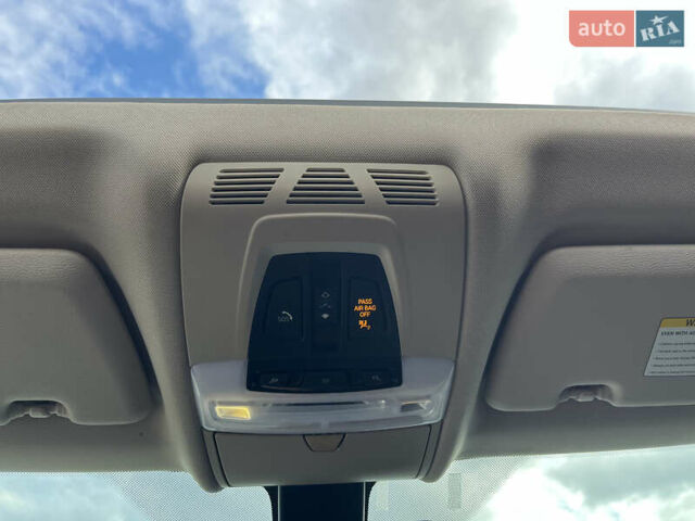 Белый БМВ Х5, объемом двигателя 3 л и пробегом 302 тыс. км за 18300 $, фото 13 на Automoto.ua