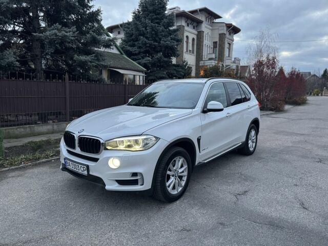 Білий БМВ Х5, об'ємом двигуна 2 л та пробігом 208 тис. км за 23200 $, фото 4 на Automoto.ua