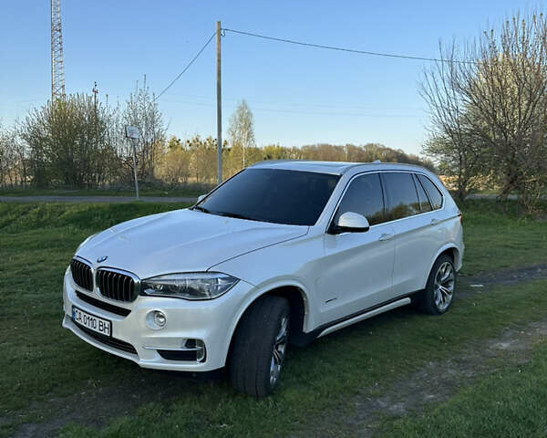 Белый БМВ Х5, объемом двигателя 2.98 л и пробегом 275 тыс. км за 25500 $, фото 5 на Automoto.ua