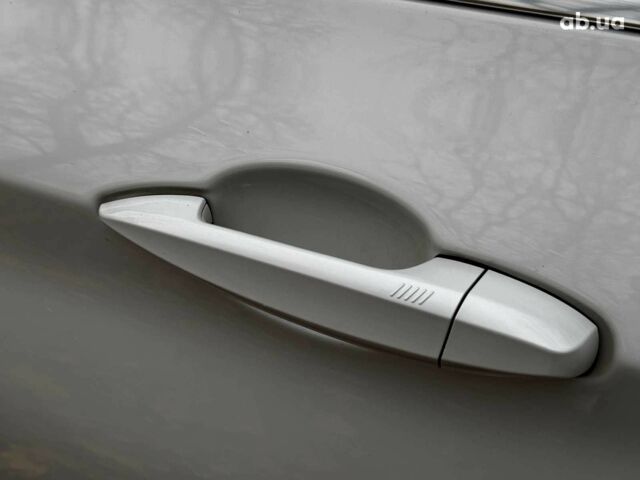 Белый БМВ Х5, объемом двигателя 3 л и пробегом 241 тыс. км за 18440 $, фото 13 на Automoto.ua