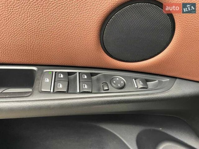 Белый БМВ Х5, объемом двигателя 2 л и пробегом 170 тыс. км за 23999 $, фото 15 на Automoto.ua