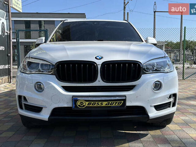 Белый БМВ Х5, объемом двигателя 2.99 л и пробегом 297 тыс. км за 29999 $, фото 1 на Automoto.ua