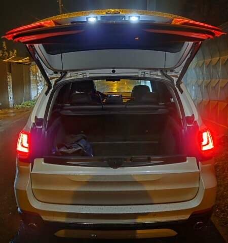 Белый БМВ Х5, объемом двигателя 2.98 л и пробегом 168 тыс. км за 26000 $, фото 4 на Automoto.ua