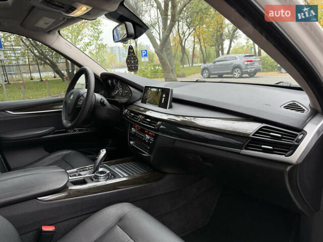 Белый БМВ Х5, объемом двигателя 3 л и пробегом 287 тыс. км за 23999 $, фото 51 на Automoto.ua