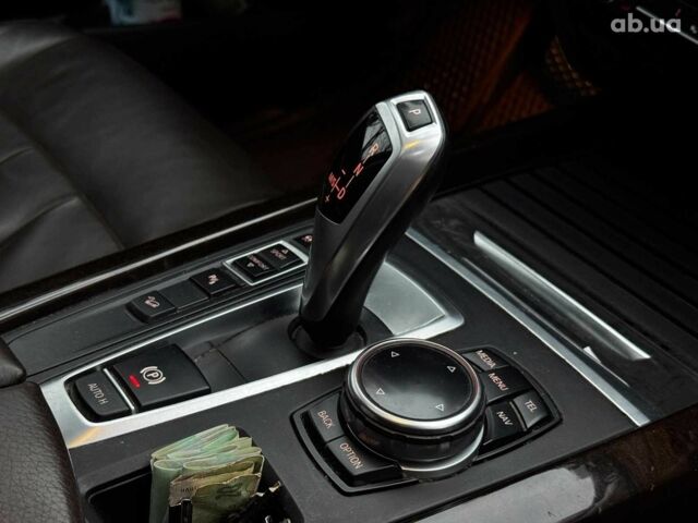 Белый БМВ Х5, объемом двигателя 3 л и пробегом 241 тыс. км за 18440 $, фото 36 на Automoto.ua