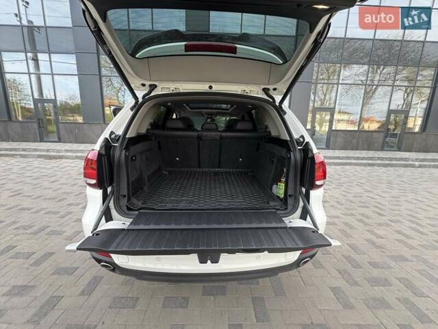 Білий БМВ Х5, об'ємом двигуна 2.99 л та пробігом 162 тис. км за 34300 $, фото 78 на Automoto.ua